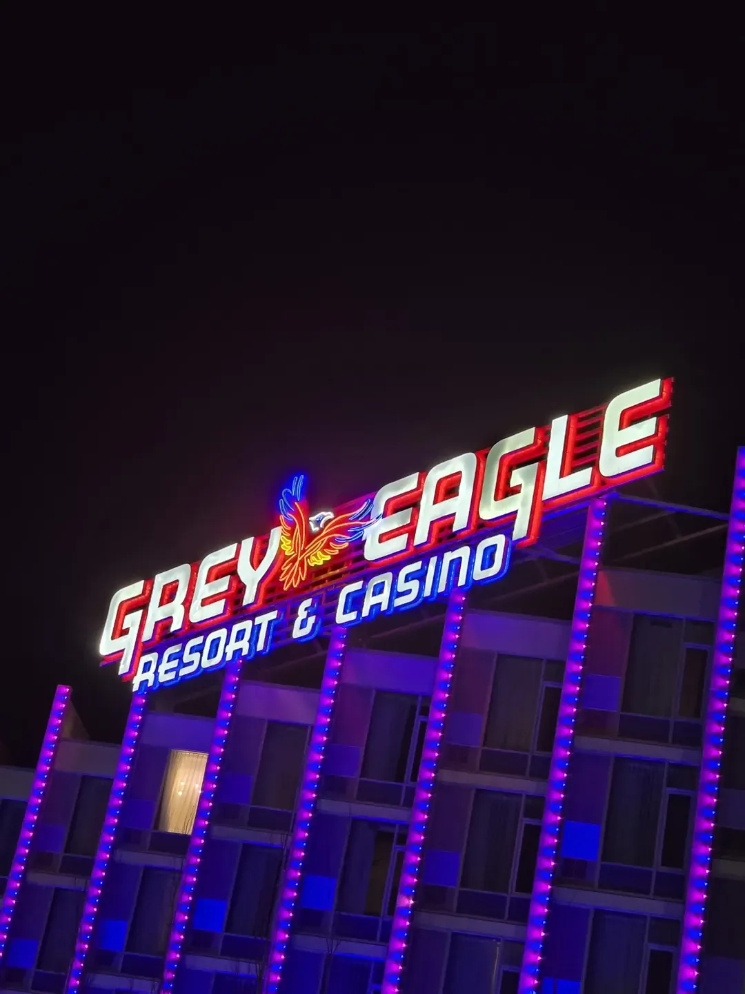 Resort façade and grounds in Calgary